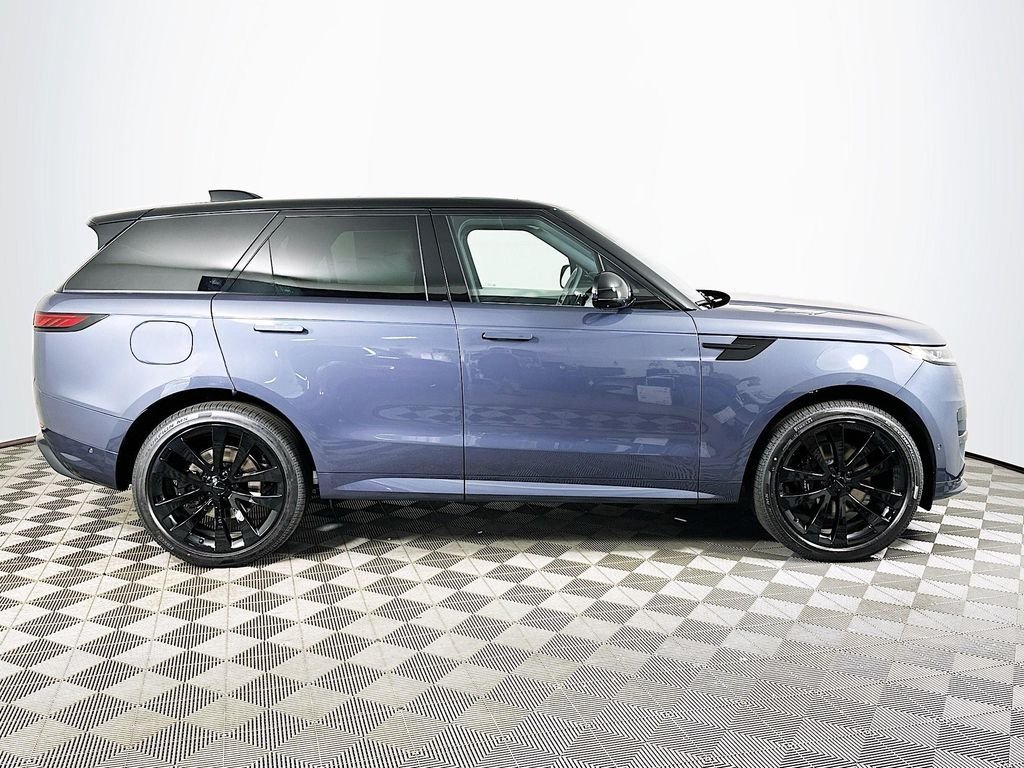 New 2026 Varesine Blue LAND ROVER Dynamic SE image 4