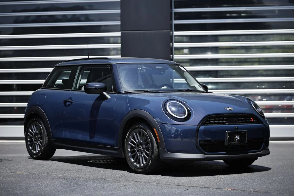 2025 MINI Hardtop Cooper S's photo