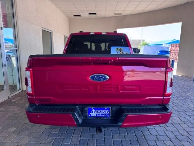 Certified Used 2022 Rapid Red Metallic Tinted Clearcoat Ford Lariat image 4