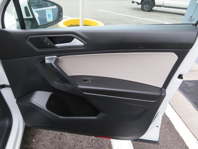 Used 2021 Pure White Volkswagen SEL image 10