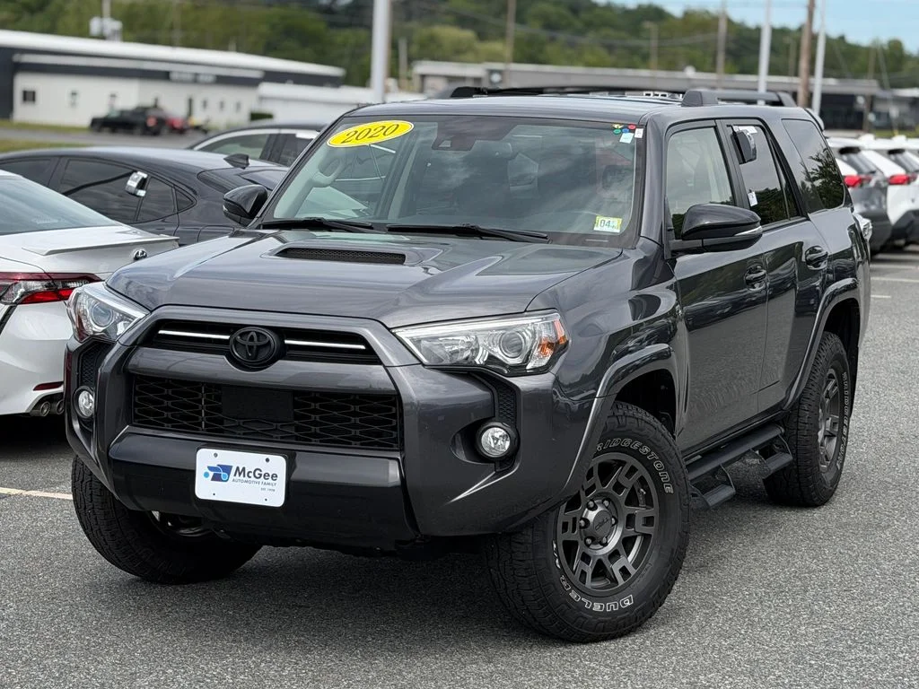 Used 2020 Gray Toyota Venture image 1