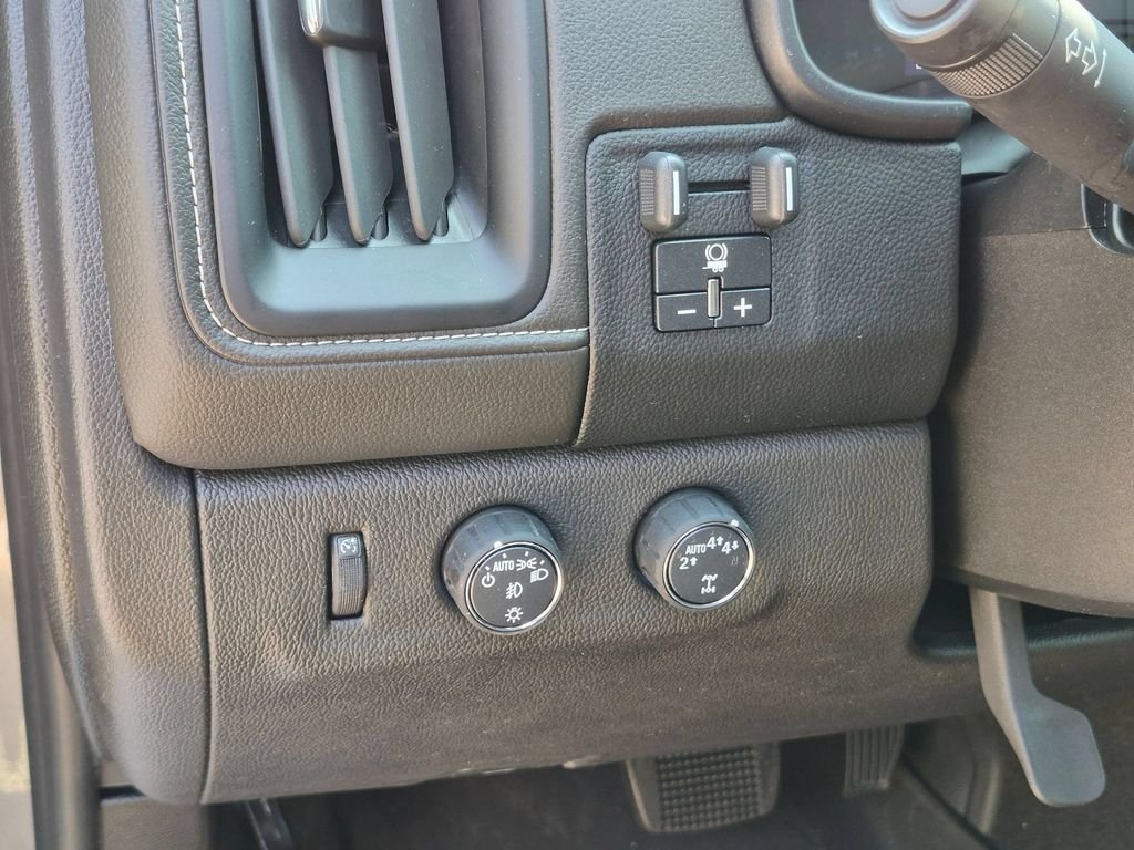 Used 2022 Gray GMC Denali image 14