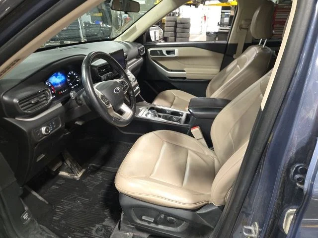 Used 2021 Blue Ford XLT image 14