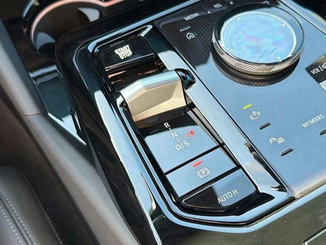 2026 BMW 5 Series 530i - Photo 30