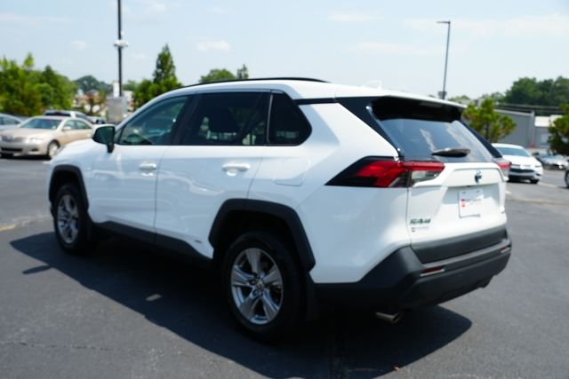 Used 2024 White Toyota XLE image 5