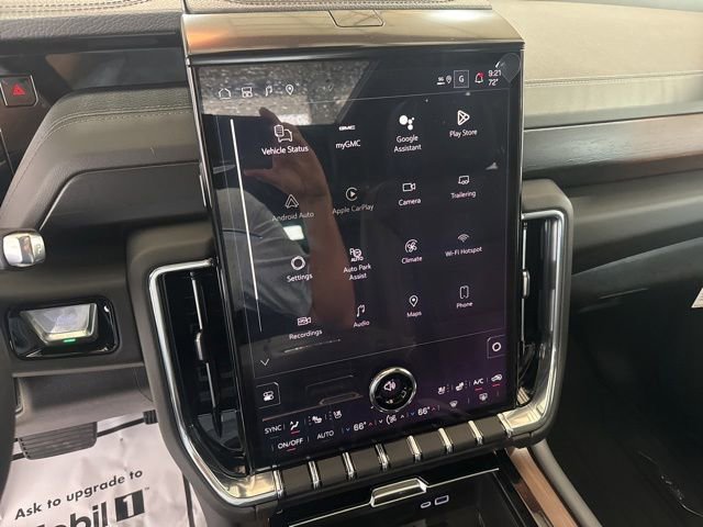 2026 GMC Yukon Denali - Photo 13