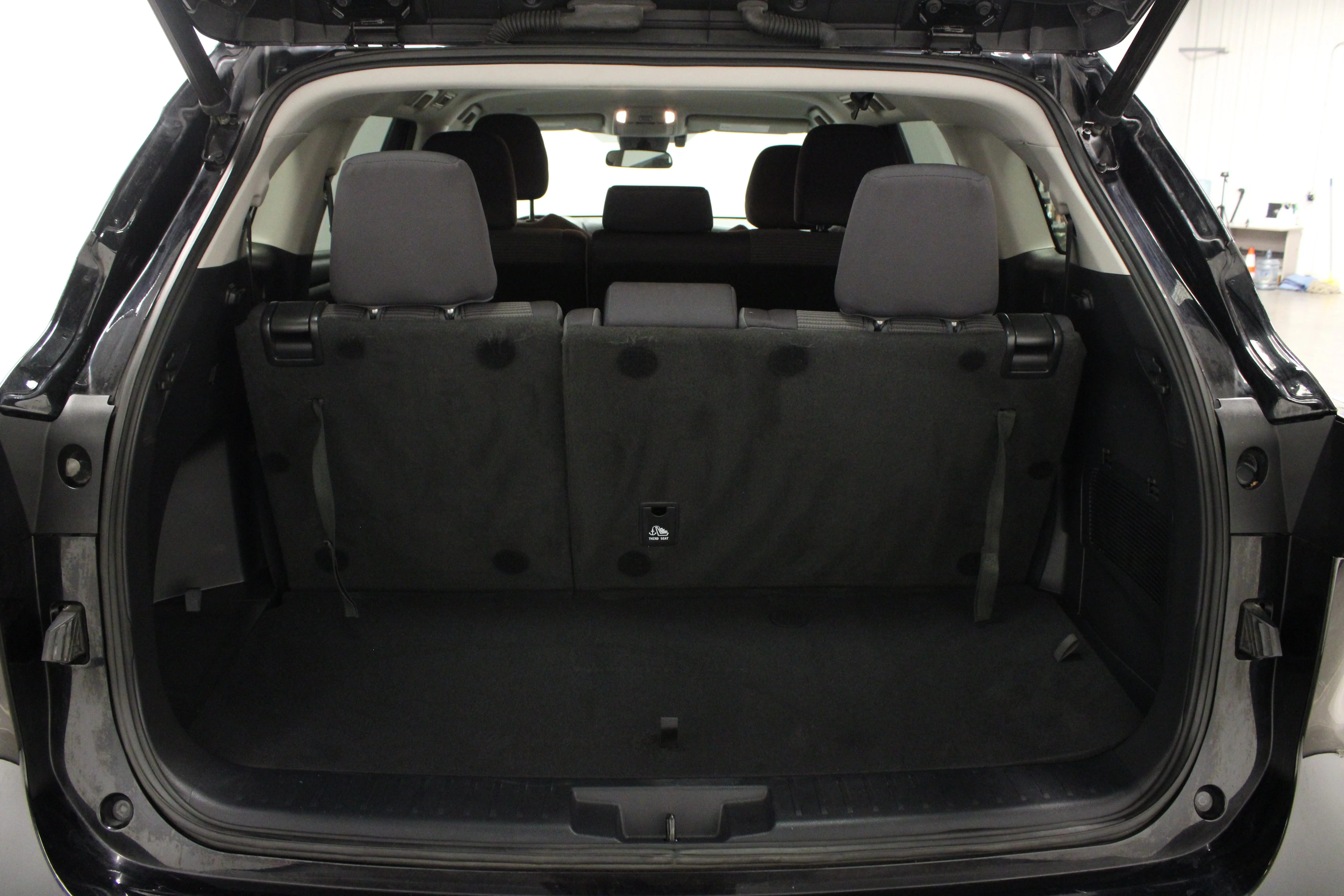 Used 2021 Midnight Black Metallic Toyota LE image 11