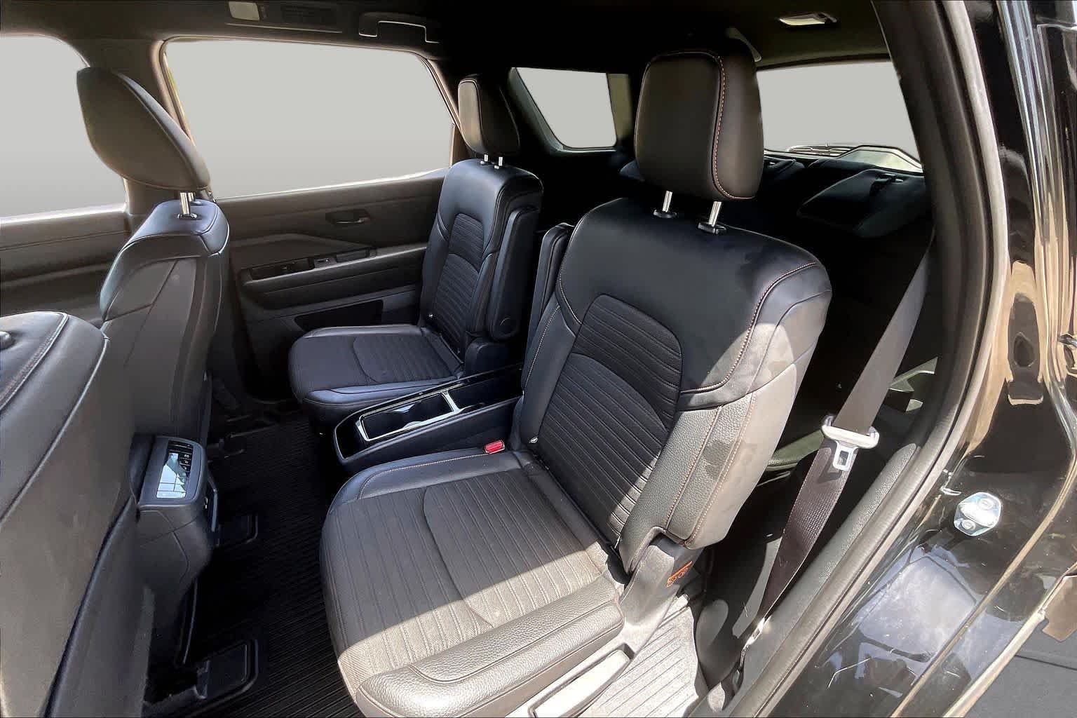 Used 2025 Super Black Nissan Rock Creek image 19