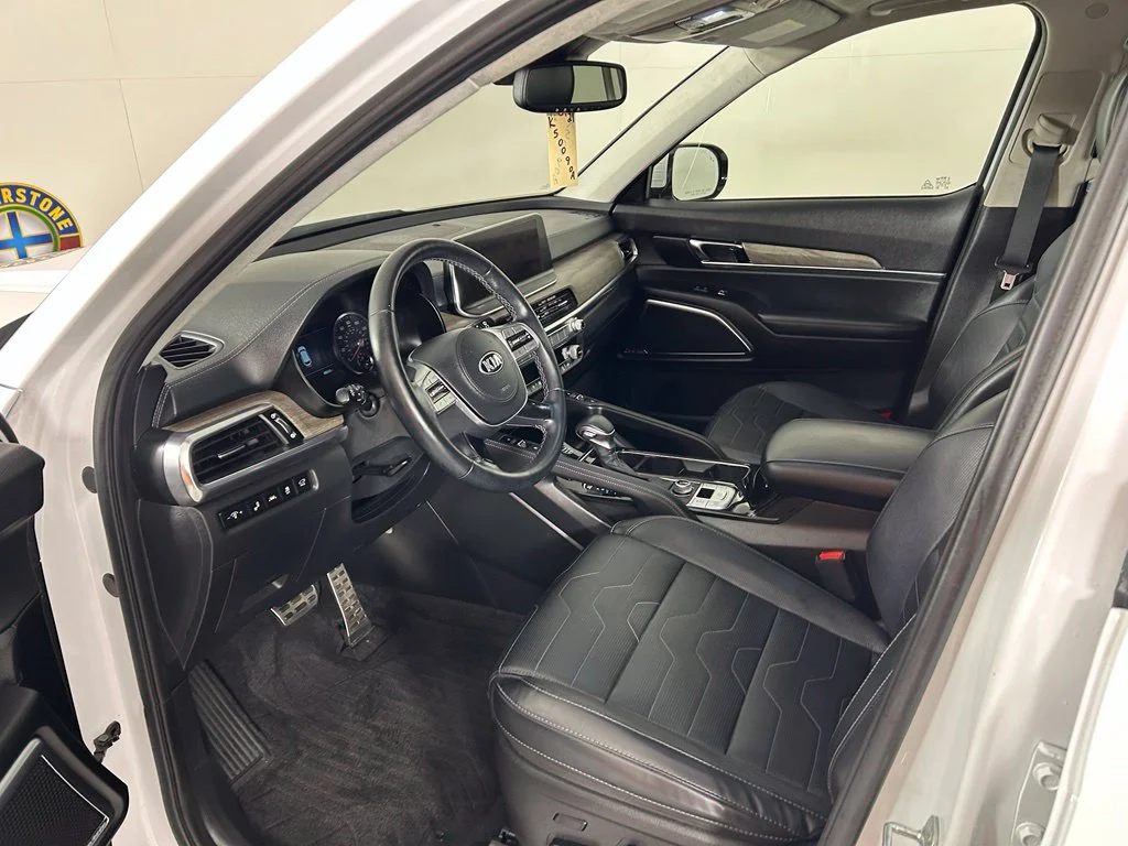 Used 2021 White Kia SX image 7