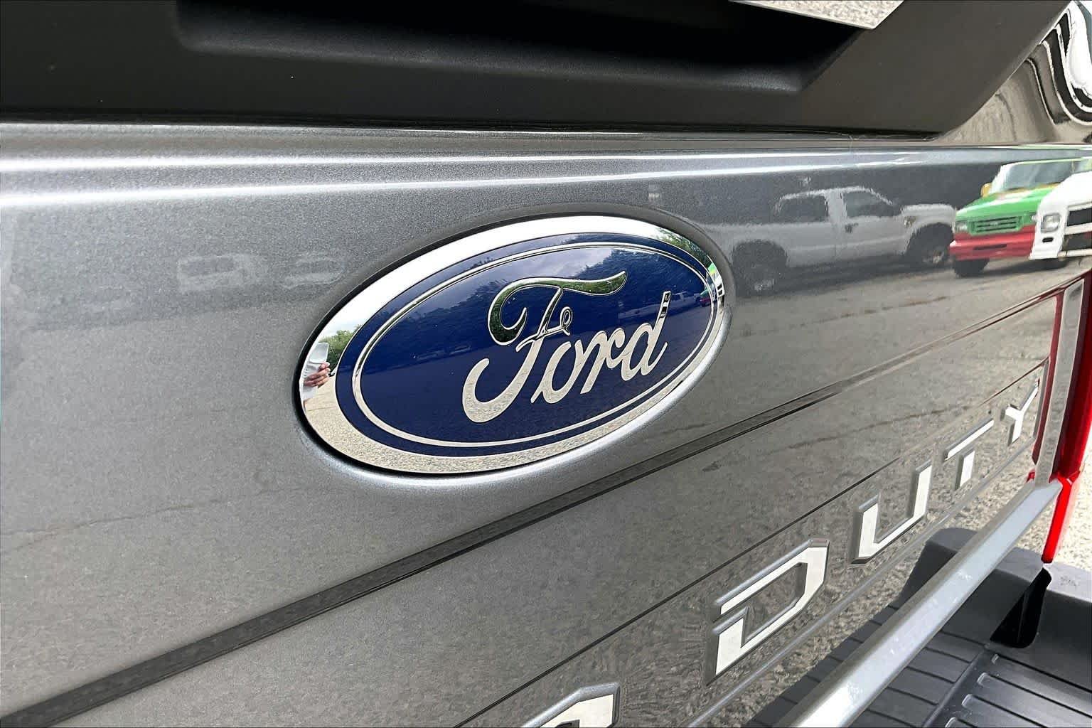 Certified Used 2021 Carbonized Gray Metallic Ford XLT image 33
