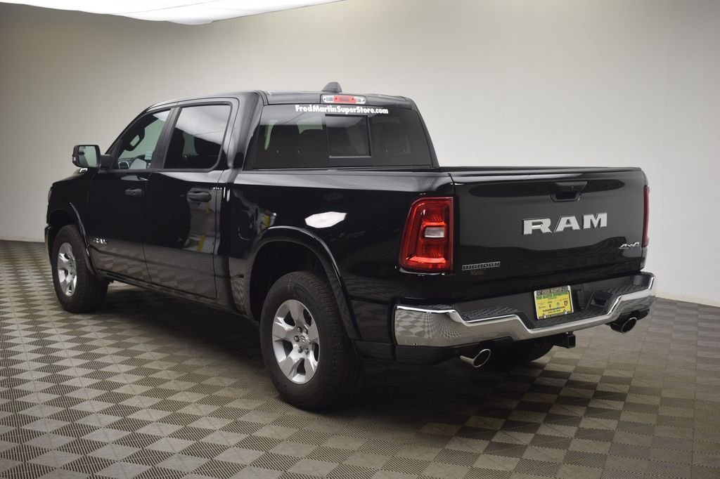 New 2026 Diamond Black Crystal Pearl-Coat Exterior Paint RAM Big Horn/Lone Star image 11