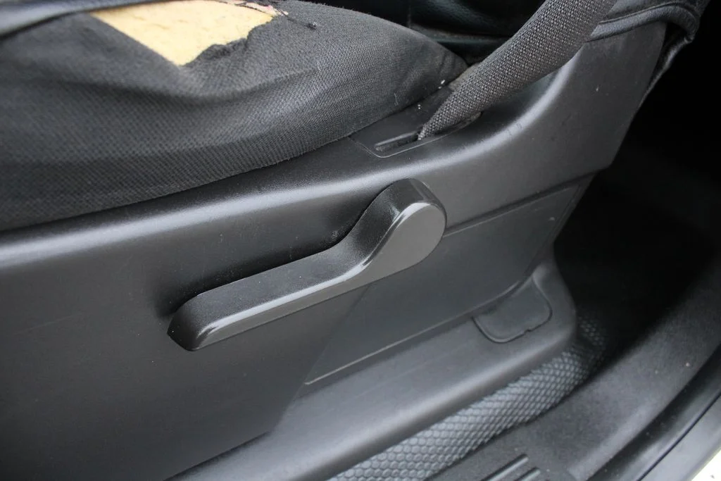 Used 2012 White Chevrolet LS image 4