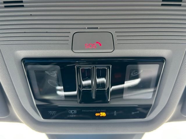 New 2026 Pure Gray Volkswagen 2.0T Peak Edition image 35