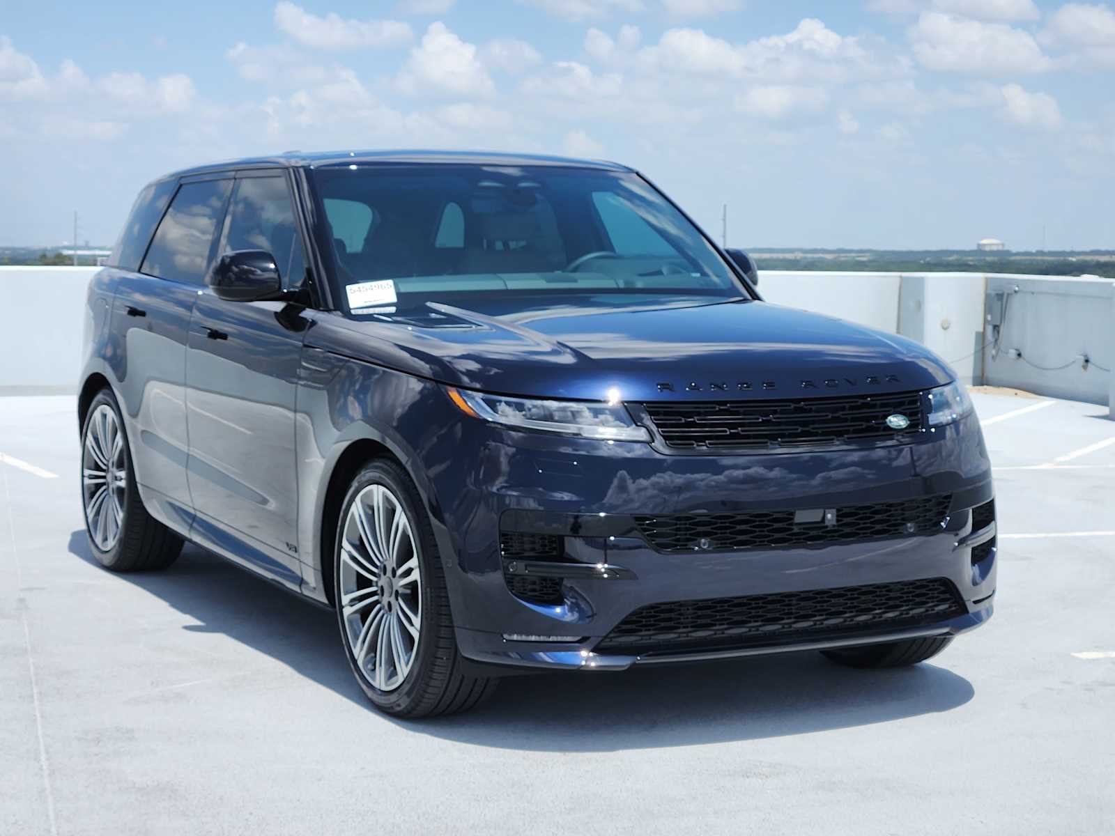 New 2026 Constellation Blue Ultra Metallic Gloss LAND ROVER Dynamic SE image 3