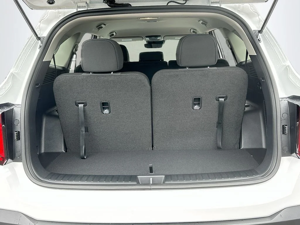 New 2026 Glacial White Pearl Kia LX image 23