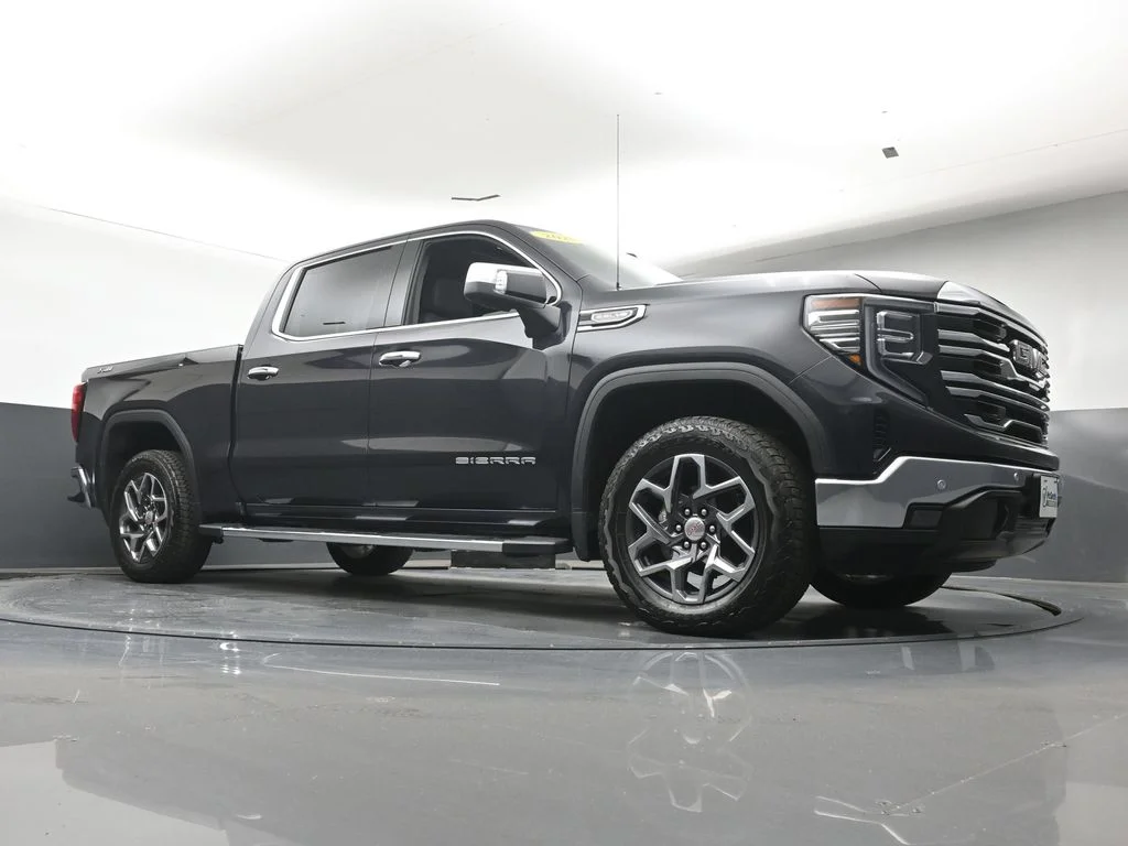 Certified Used 2025 Silver GMC SLT image 26