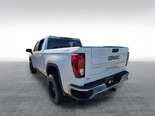 Used 2021 SUMMIT WHITE GMC SLE image 3