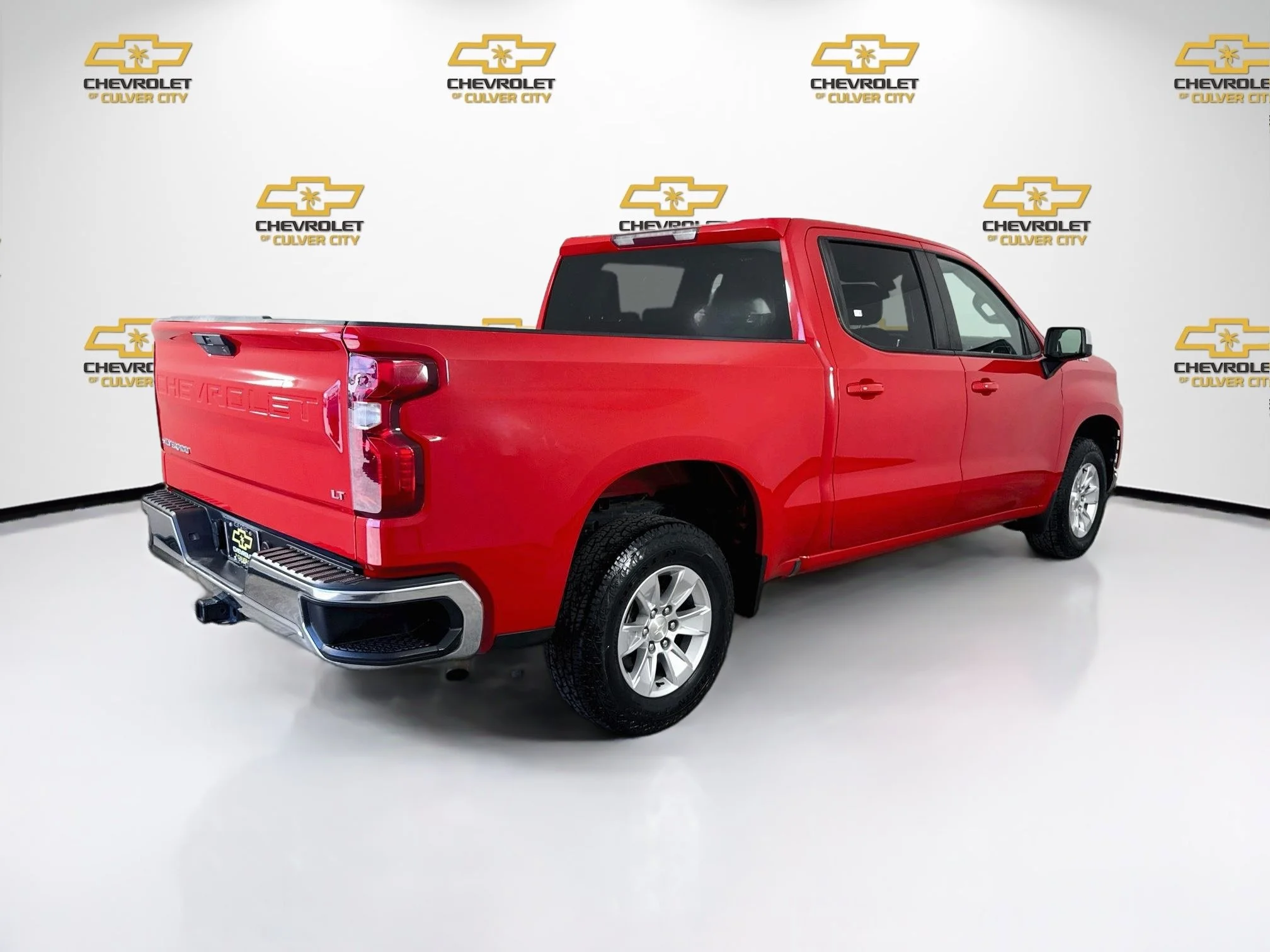 Used 2019 RED HOT Chevrolet LT image 8