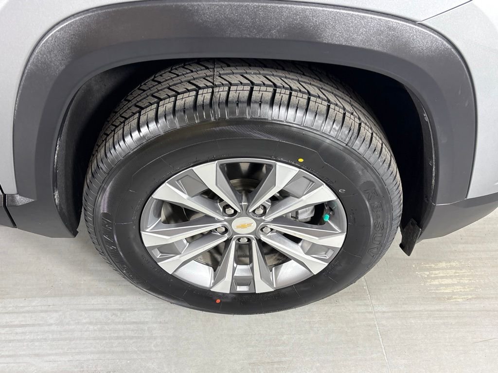 Used 2025 Gray Chevrolet LT image 11