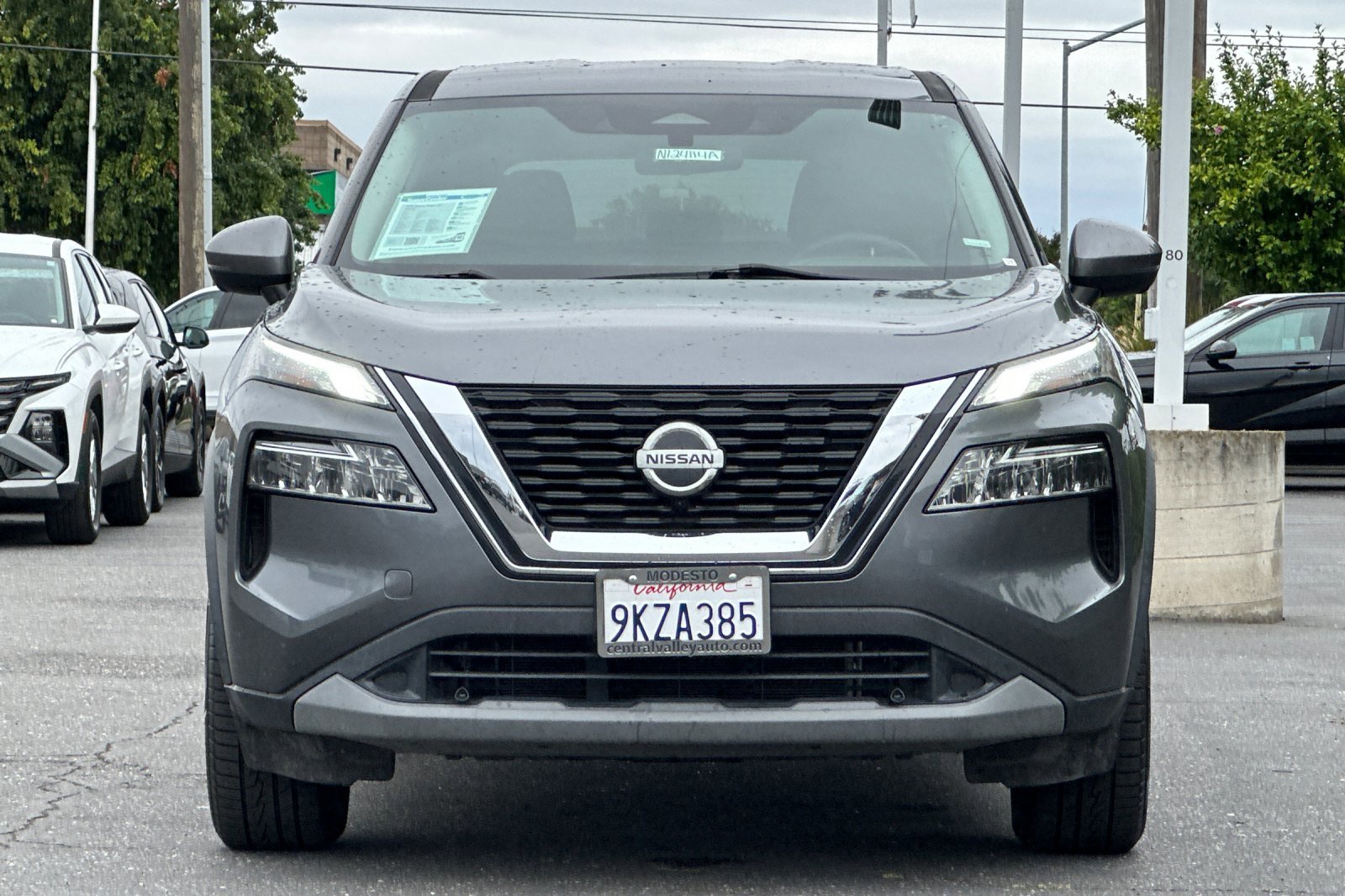Used 2021 Gun Metallic Nissan SV image 9