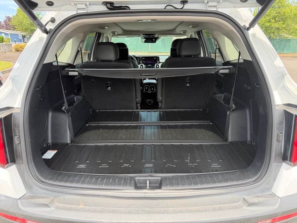 Used 2022 Glacial White Pearl Kia X-Line SX Prestige image 10