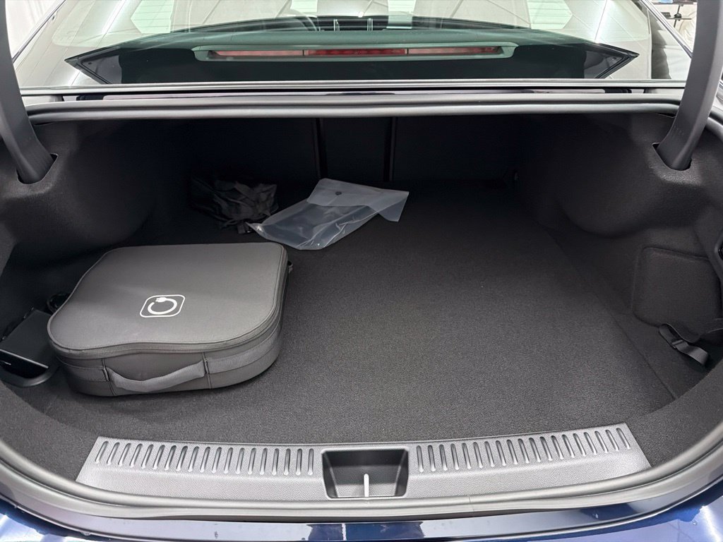 New 2027 Nautical Blue Metallic Mercedes-Benz AMG® E 53 Hybrid Sedan image 98