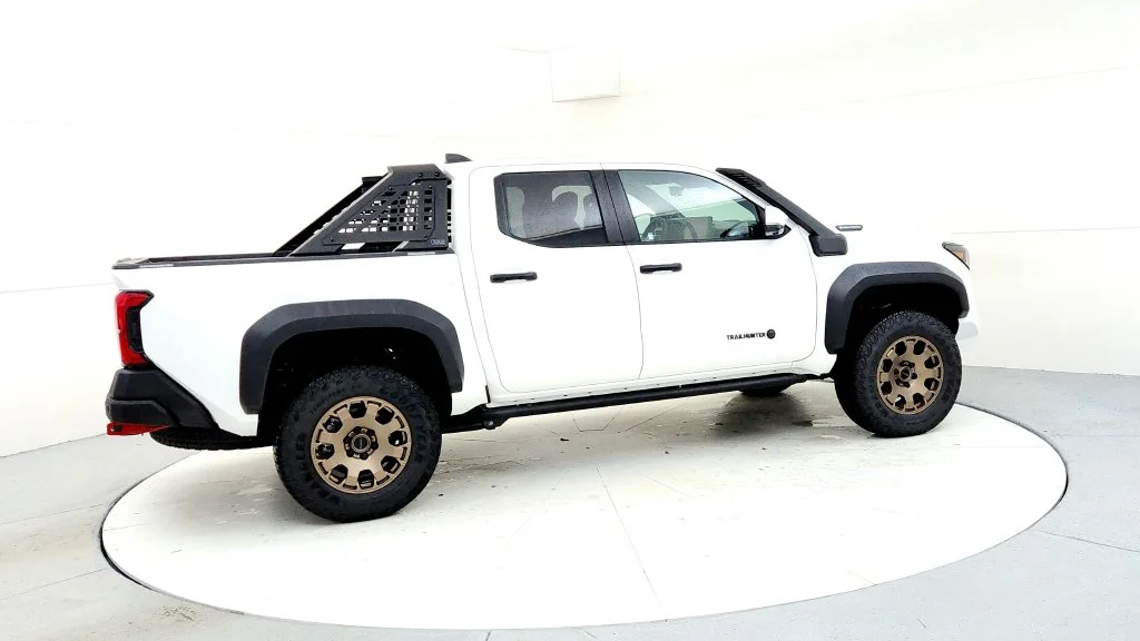 2026 Toyota Tacoma Trailhunter - Photo 6