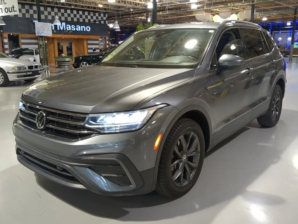 2022 Volkswagen Tiguan 2.0T SE 4Motion's photo