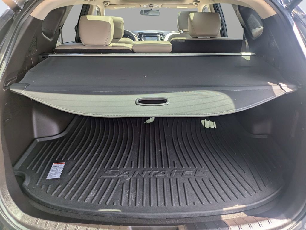 Used 2018 Gray Hyundai 2.4 image 12