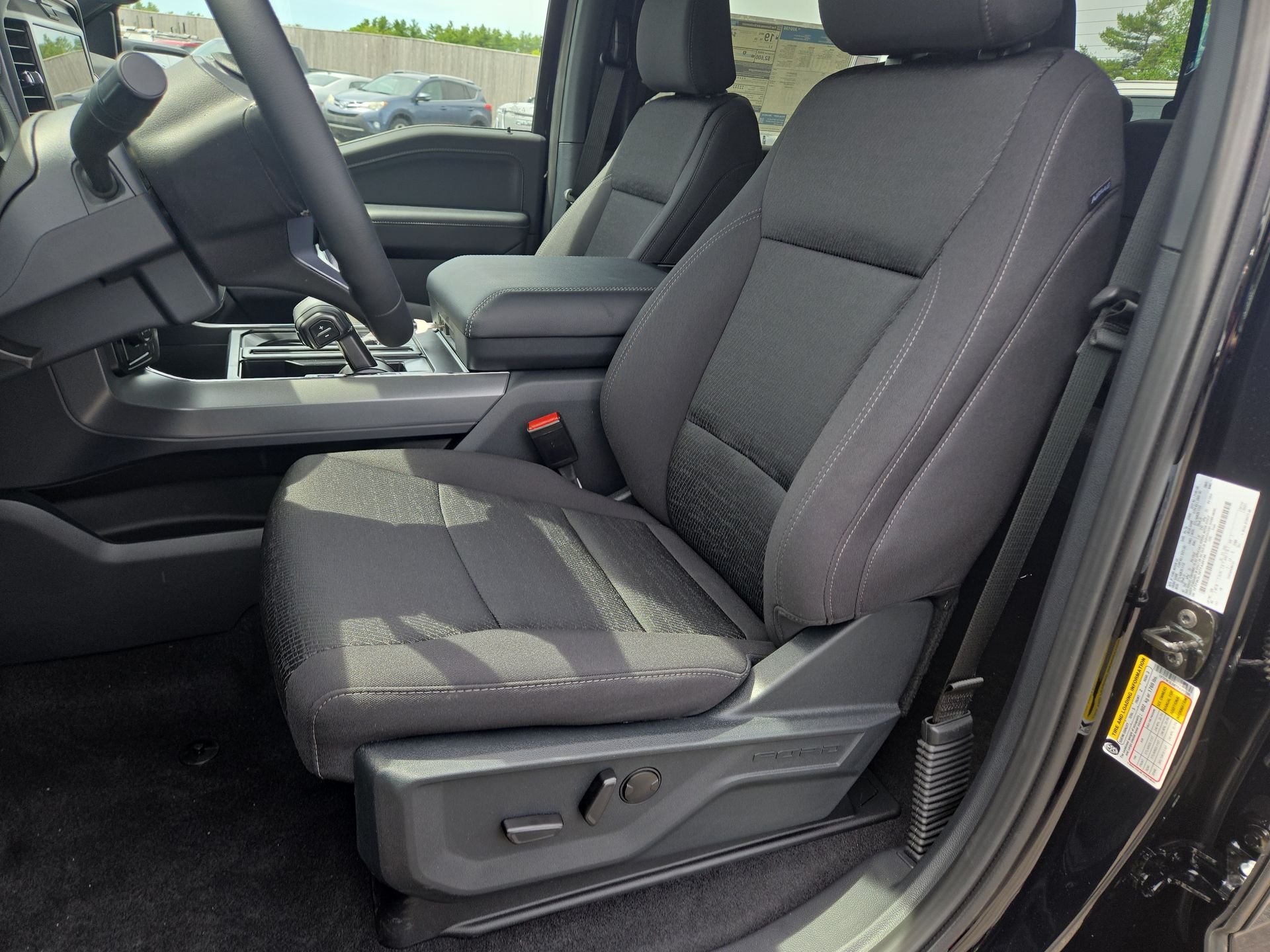 New 2026 Agate Black Metallic Ford XLT image 6