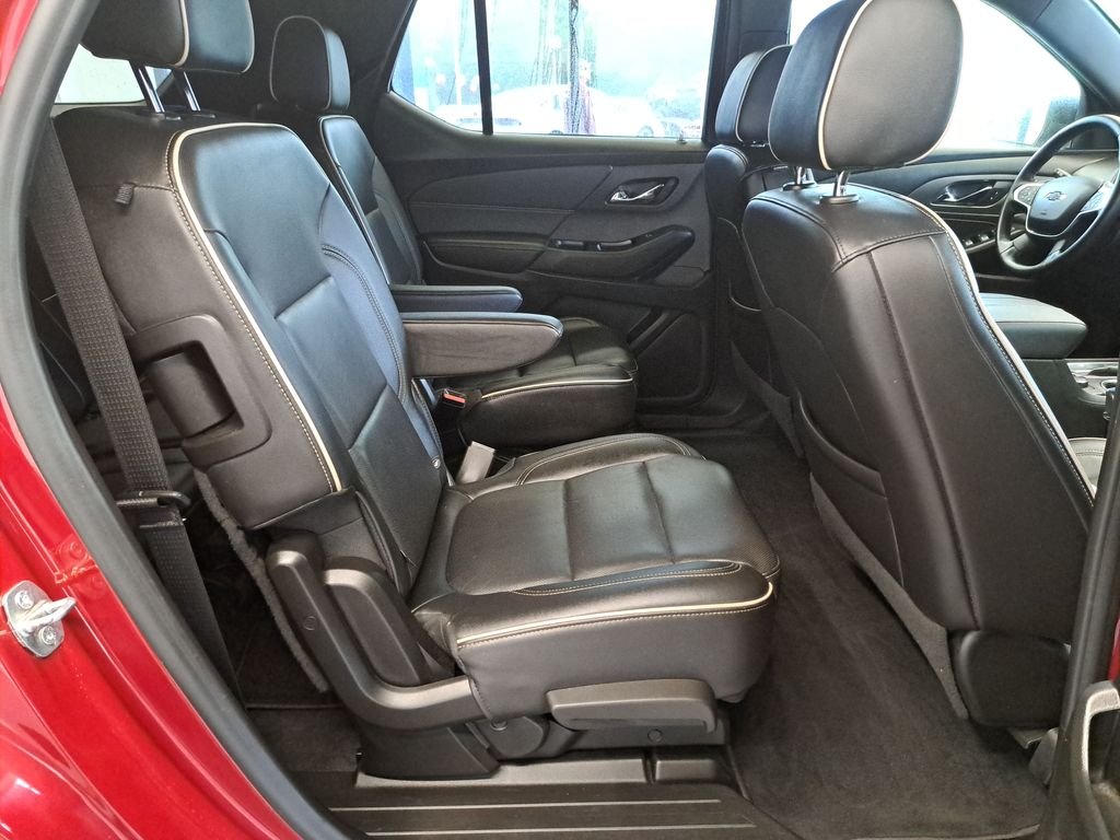 Used 2022 Red Chevrolet Premier image 29