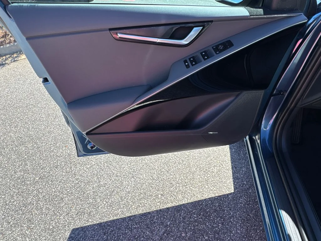 New 2026 Mineral Blue Kia EX image 10