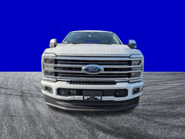 New 2026 Star White Metallic Tri-Coat Ford F-350® Platinum® image 9