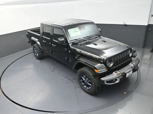 New 2026 Black Clear-Coat Exterior Paint Jeep 85th Anniversary Edition image 11