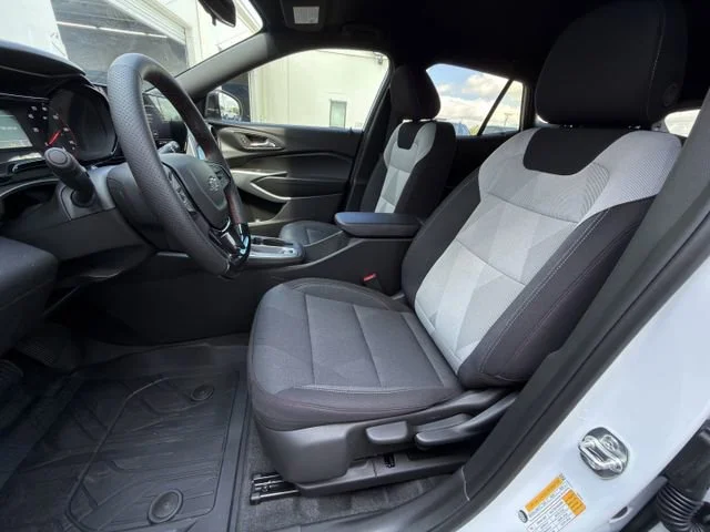 2026 Chevrolet Trax RS - Photo 18