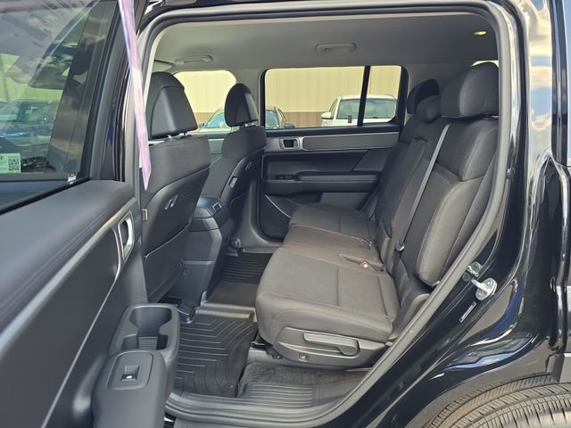 Used 2025 Black Hyundai SE image 14