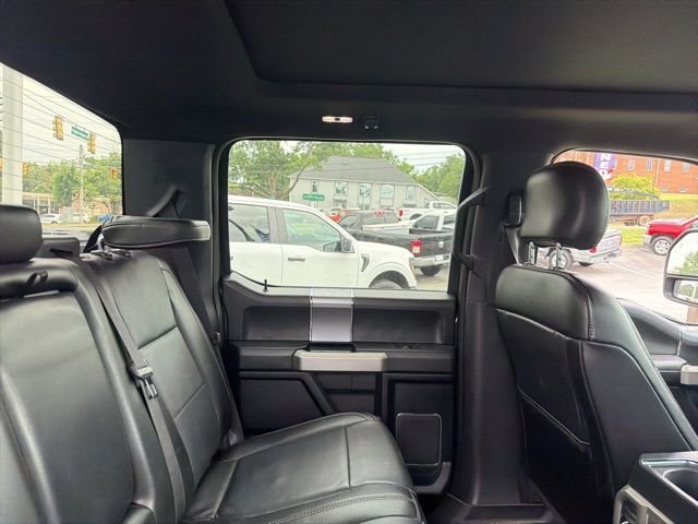 Used 2017 Magnetic Ford Lariat image 18