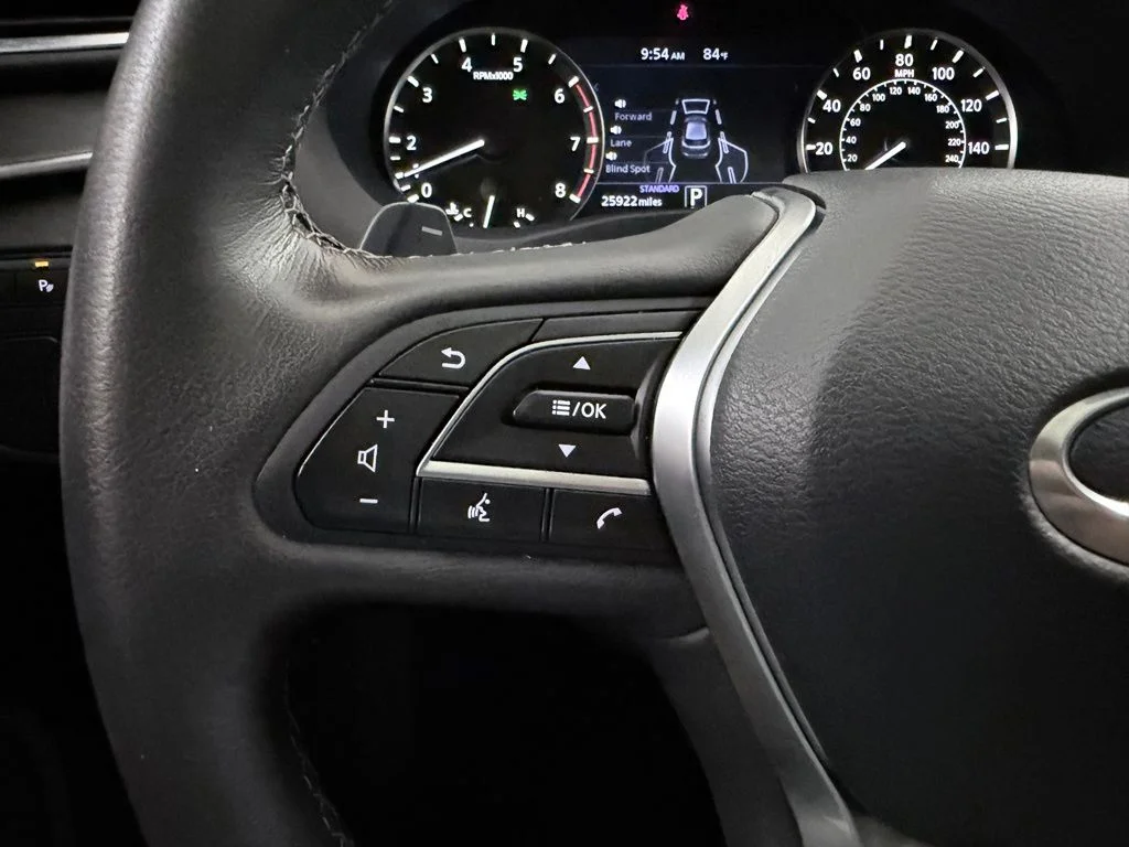Used 2023 Gray INFINITI LUXE image 24