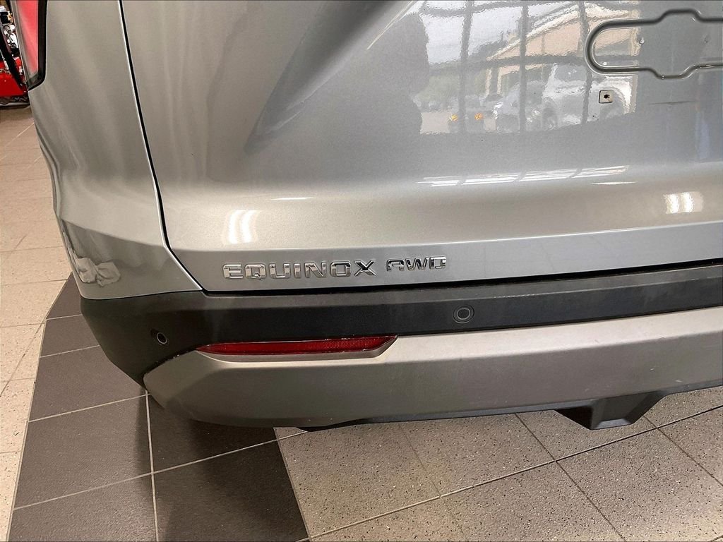 Used 2025 Sterling Gray Metallic Chevrolet LT image 28
