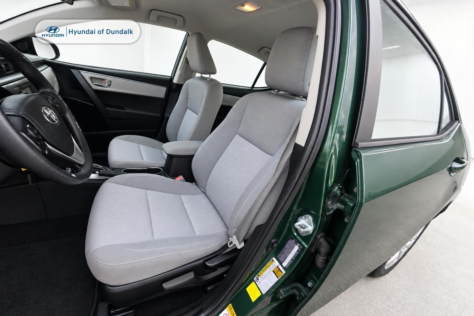 Used 2016 Green Toyota LE image 4