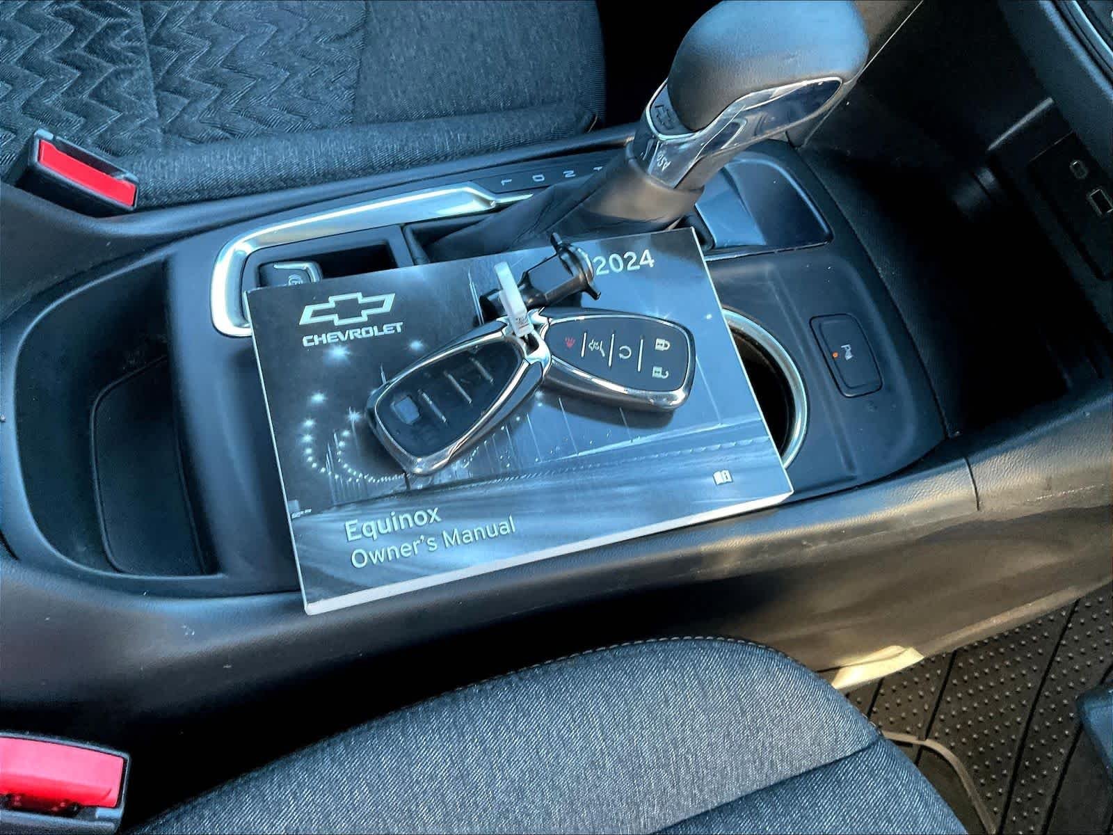 2024 Chevrolet Equinox LT - Photo 36