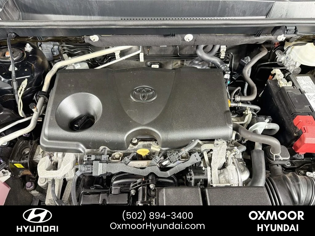 Used 2020 Midnight Black Metallic Toyota LE image 27
