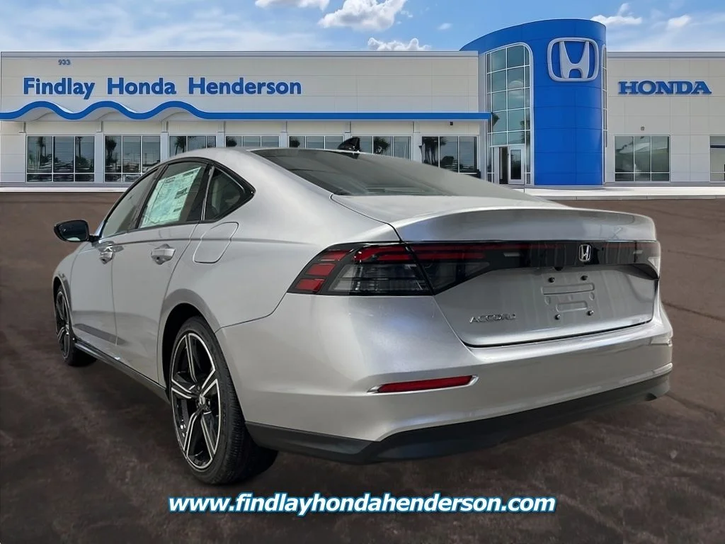 New 2026 Solar Silver Metallic Honda SE image 3
