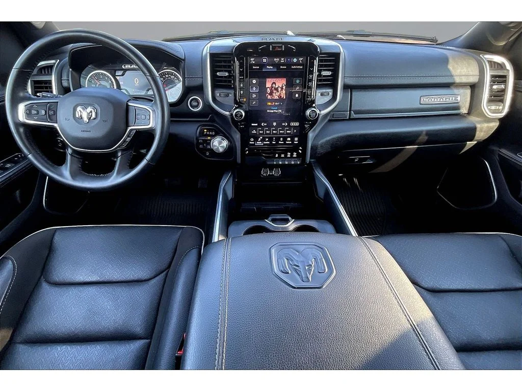 Used 2023  Ram Laramie image 12