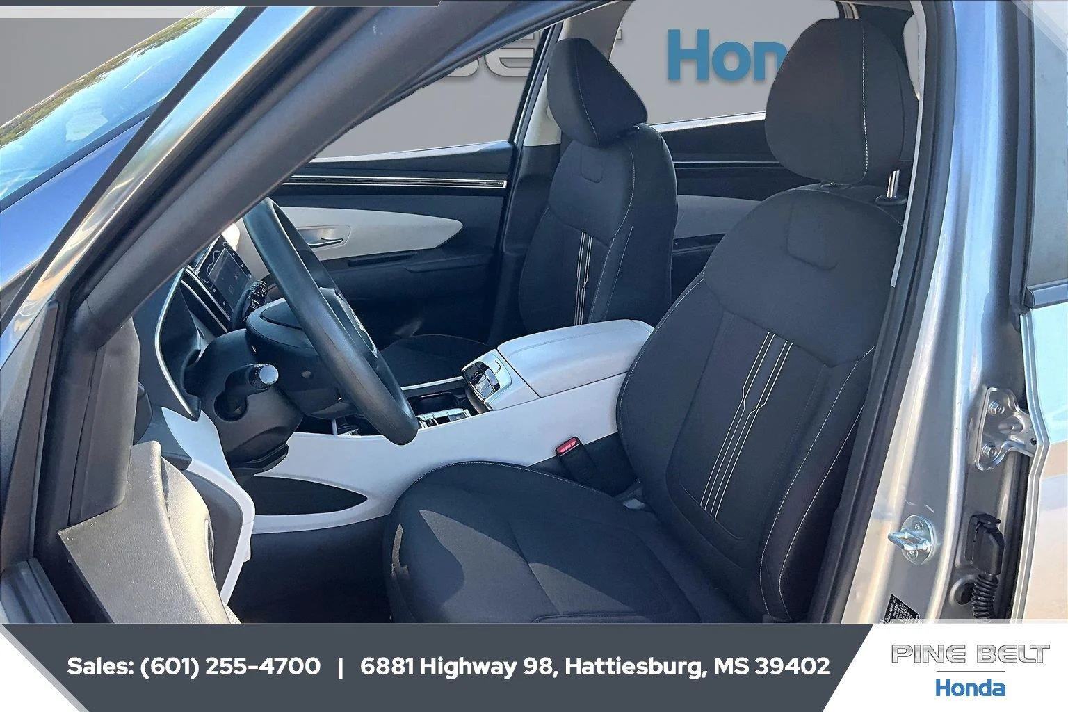 Used 2024 Shimmering Silver Hyundai SEL image 18