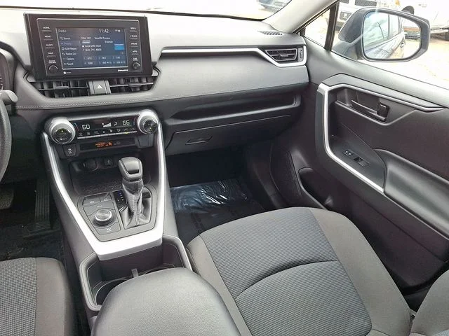 Used 2022 Gray Toyota LE image 16