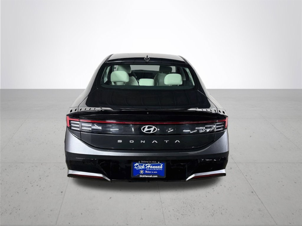 Used 2025 Gray Hyundai SEL image 7