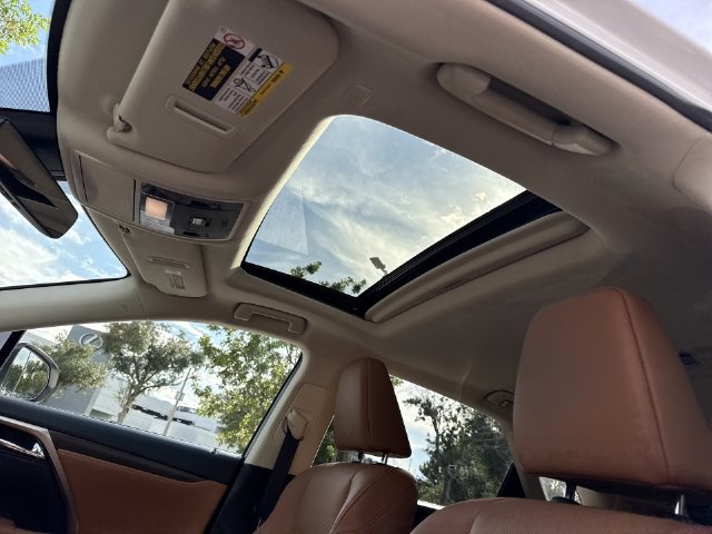 2022 Lexus RX 350 - Photo 22