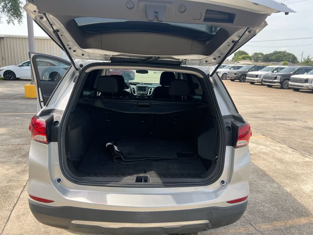 Used 2022 Silver Chevrolet LT image 17
