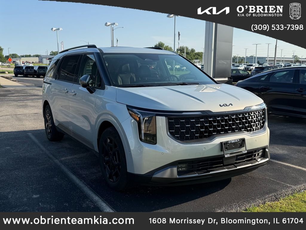 Used 2025 Ivory Kia SX Prestige image 1